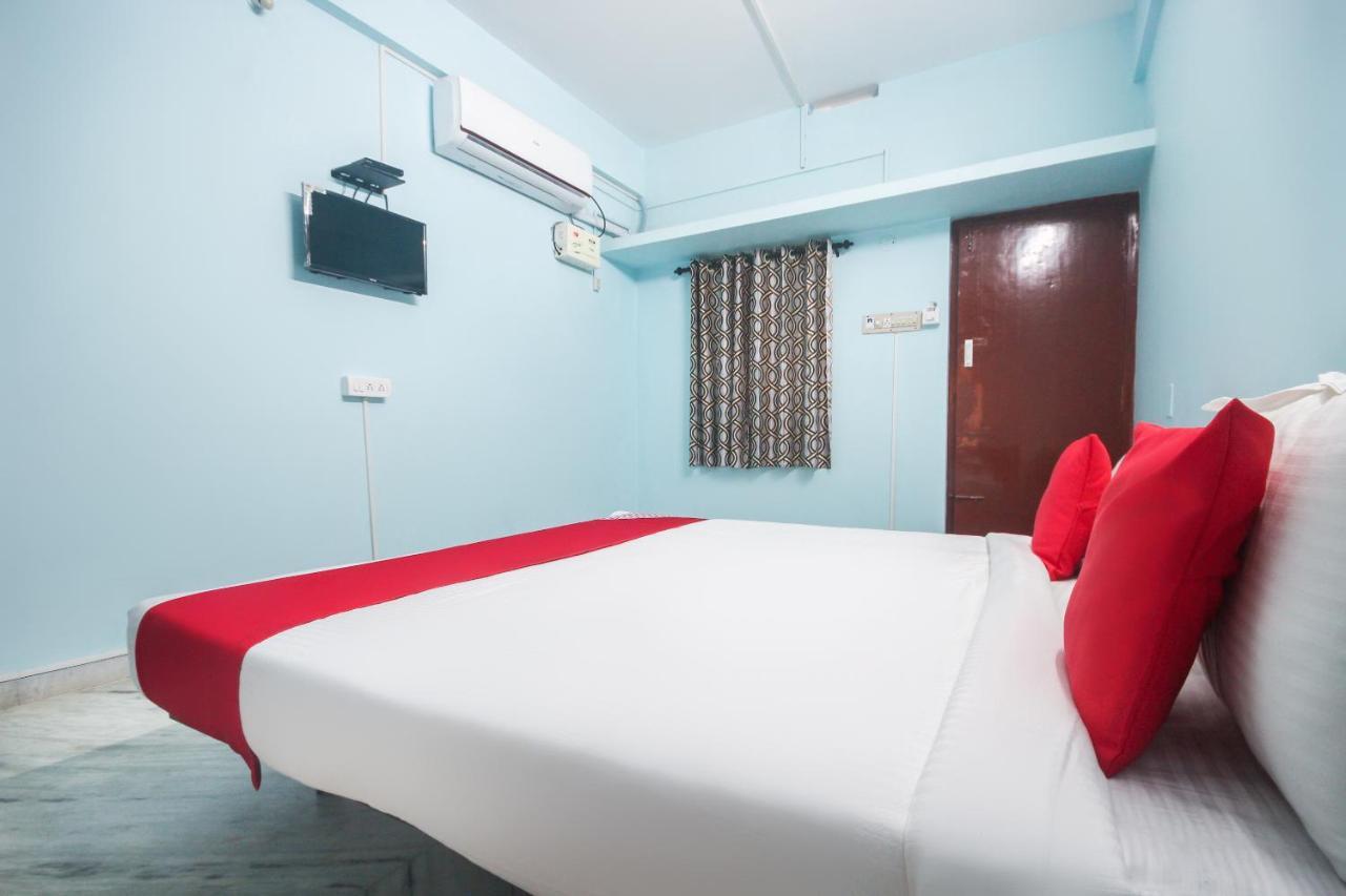 Oyo Flagship 48158 Ss Towers Otel Podanur Dış mekan fotoğraf